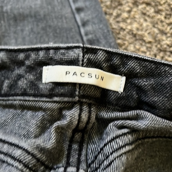 Pacsun mom jeans - Picture 2 of 4